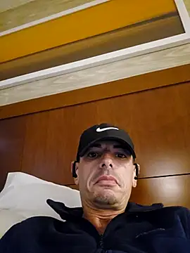 Snapshot of NEWHUNGBOY chatting on 17, 7, 2026 NEWHUNGBOY online show from 17, 7, 2026