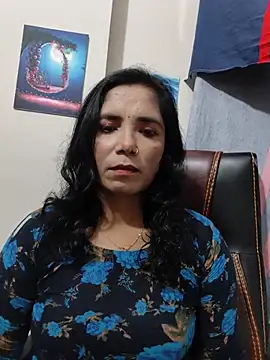 Laila-202 online show from 22, 7, 2026