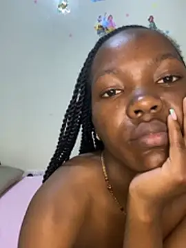 Snapshot of Sexyie_Berb chatting on 15, 7, 2026 Sexyie Berb online show from 15, 7, 2026