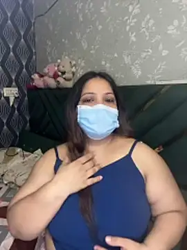Snapshot of BarbieJasmine chatting on 18, 7, 2026 BarbieJasmine online show from 18, 7, 2026