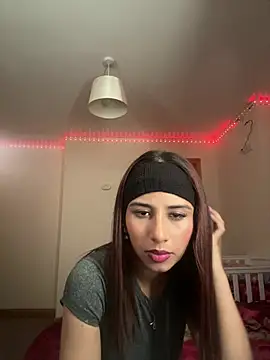 Snapshot of NextDoorMolly chatting on 17, 7, 2026 NextDoorMolly online show from 17, 7, 2026