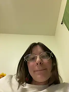 MargotHoney online show from 22, 7, 2026