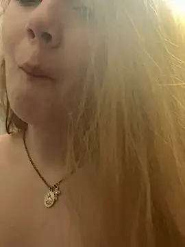 Snapshot of karishamay chatting on 20, 7, 2026 karishamay online show from 20, 7, 2026