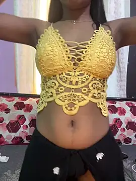 Snapshot of Precious_Queen_ chatting on 25, 7, 2026 Precious Queen online show from 25, 7, 2026