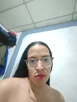 Snapshot of KatalinaF chatting on 10, 8, 2026 KatalinaF online show from 10, 8, 2026