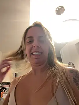 mellybearzzz online show from 26, 7, 2026