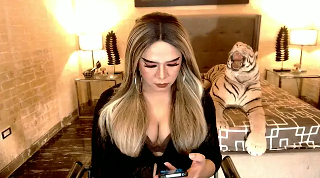 BigCumHuntersxx online show from 1, 2, 2025