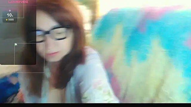 Snapshot of FlirtatiousMegan chatting on 4, 6, 2026 FlirtatiousMegan online show from 4, 6, 2026
