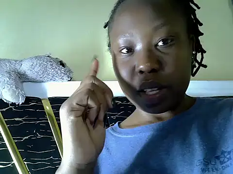 Misslovvie online show from 25, 7, 2026