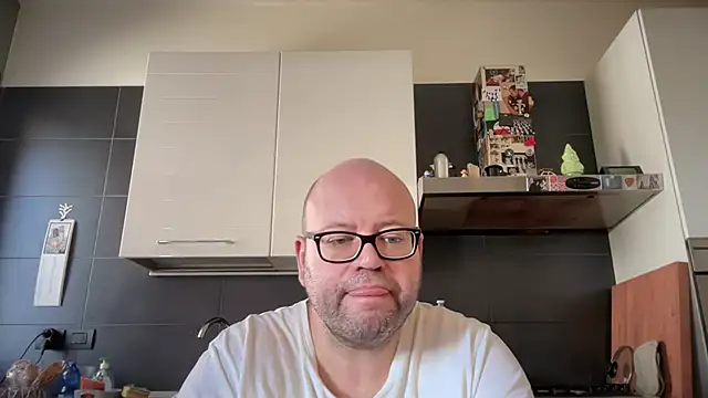 theitalianbear online show from 28, 9, 2025