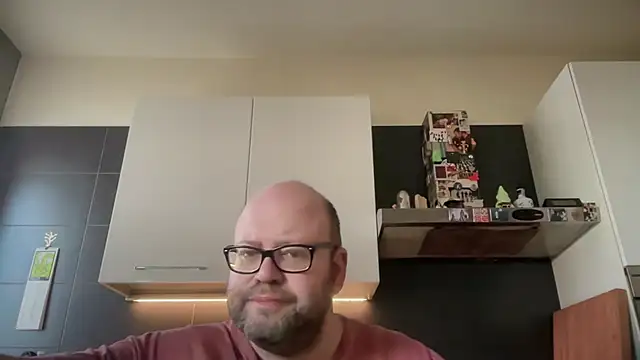 Snapshot of theitalianbear chatting on 17, 5, 2026 theitalianbear online show from 17, 5, 2026