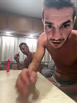 COPPIAGAYHOT online show from 28, 7, 2026