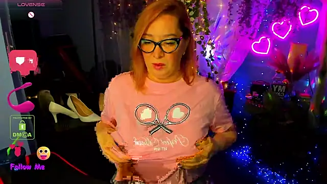 Snapshot of EllieFantastique chatting on 8, 3, 2025 EllieFantastique online show from 8, 3, 2025