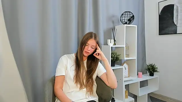 DarcieTegenkamp online show from 1, 8, 2026
