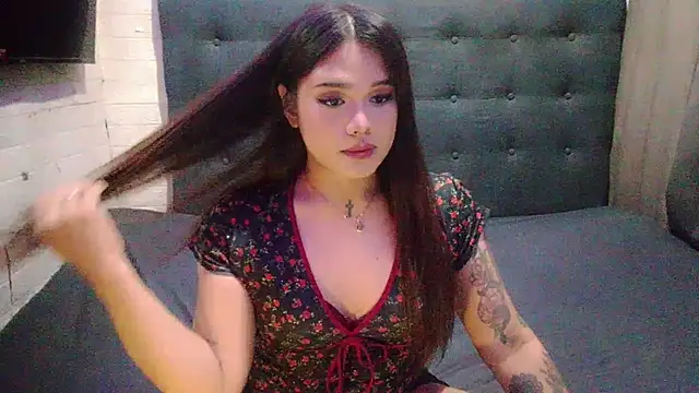 FoxxyJesa online show from 7, 6, 2026