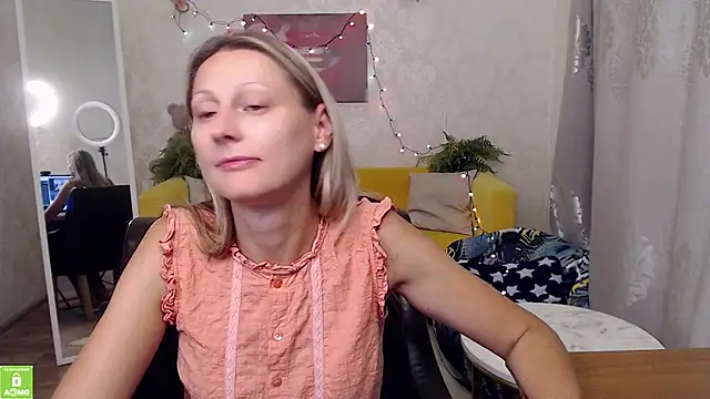 Snapshot of Sunny_bunnu chatting on 31, 7, 2026 Sunny bunnu online show from 31, 7, 2026