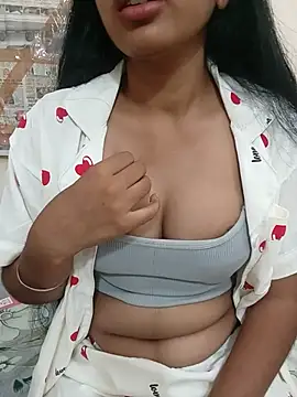 Snapshot of shivani_jha_ chatting on 31, 7, 2026 shivani jha online show from 31, 7, 2026