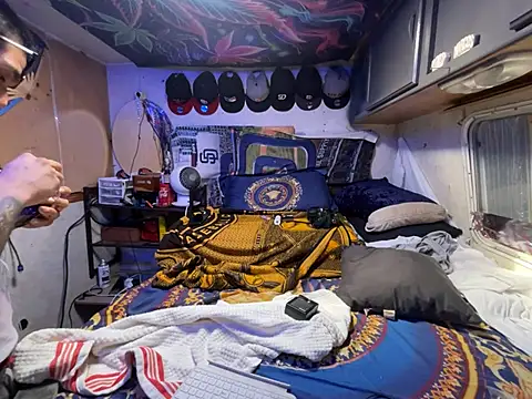 OmarSalasxh33 online show from 3, 8, 2026