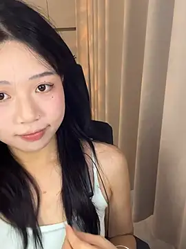 Snapshot of Sweet___ chatting on 3, 8, 2026 Sweet online show from 3, 8, 2026