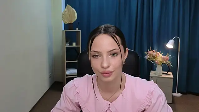 Snapshot of JaquelineMailey chatting on 6, 8, 2026 JaquelineMailey online show from 6, 8, 2026