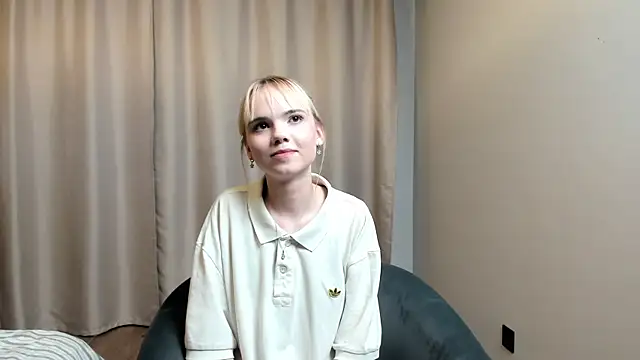 Snapshot of SauVitale chatting on 6, 8, 2026 SauVitale online show from 6, 8, 2026