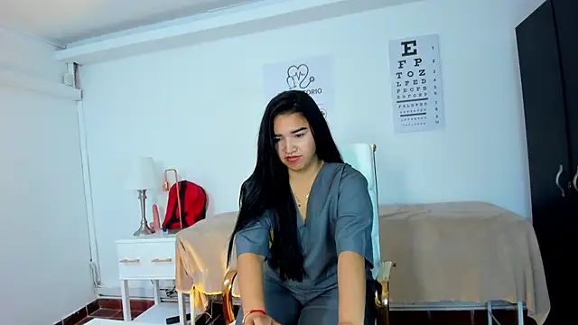 Snapshot of Britt_James chatting on 6, 8, 2026 Britt James online show from 6, 8, 2026