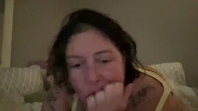 Snapshot of pegggysue69 chatting on 6, 8, 2026 pegggysue69 online show from 6, 8, 2026