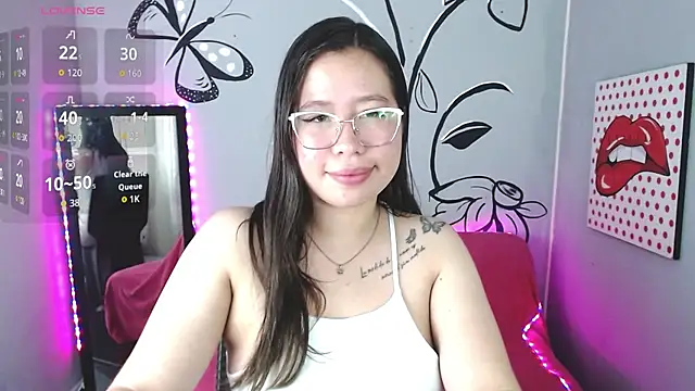Snapshot of BabyAkemi chatting on 7, 8, 2026 BabyAkemi online show from 7, 8, 2026