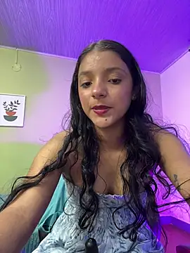 Snapshot of Skinny_saray chatting on 8, 8, 2026 Skinny saray online show from 8, 8, 2026