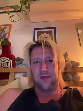Snapshot of BigStraightAlex chatting on 7, 8, 2026 BigStraightAlex online show from 7, 8, 2026