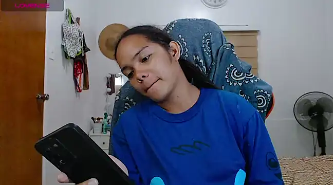 ava sheeks online show from 20, 3, 2025