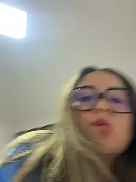 Snapshot of CAMMILEE chatting on 10, 8, 2026 CAMMILEE online show from 10, 8, 2026