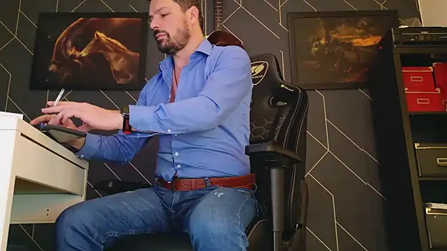 ChrisKox online show from 12, 2, 2025