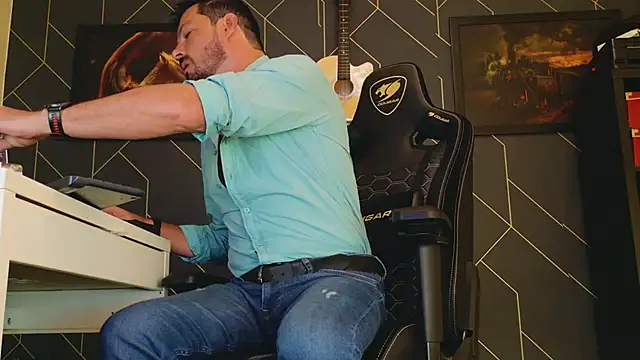 ChrisKox online show from 11, 3, 2025