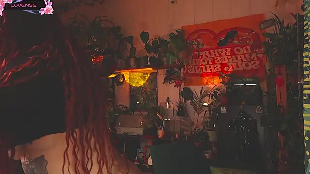 Dead Butterfly online show from 18, 11, 2025