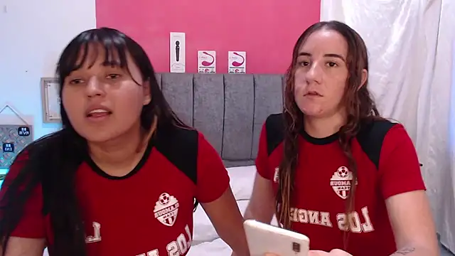 Sophie And Alis online show from 13, 12, 2024