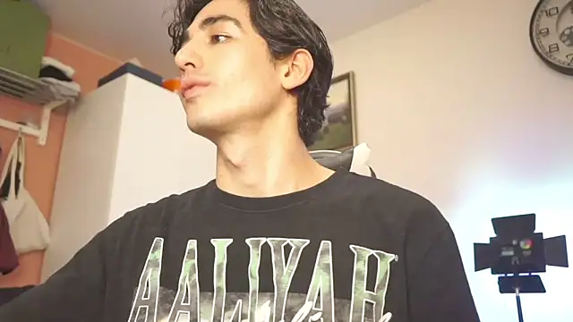 AlanDeNavarre online show from 11, 2, 2025