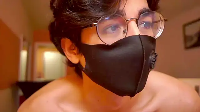 AlanDeNavarre online show from 4, 2, 2026