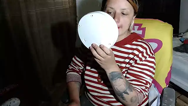 kattydirtylol online show from 13, 1, 2025