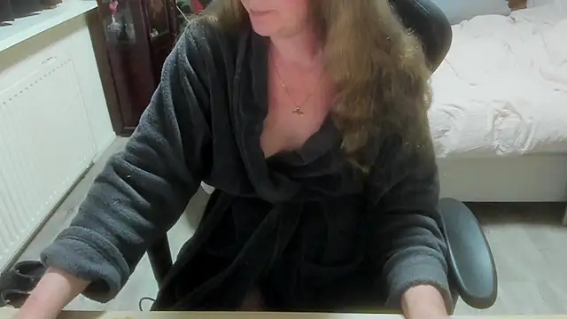 minoesje37 online show from 21, 2, 2026