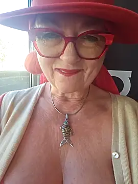 MucMilf59 online show from 29, 10, 2025