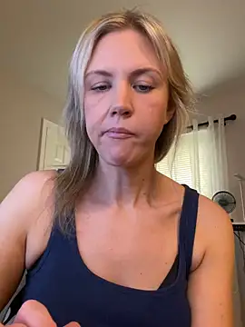 Snapshot of Kay_Cakes chatting on 15, 7, 2026 Kay Cakes online show from 15, 7, 2026