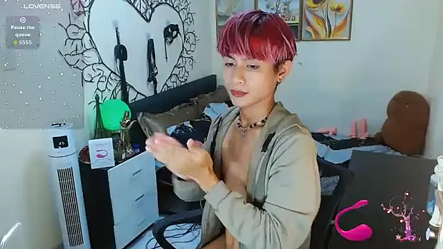Snapshot of WildestTwink chatting on 3, 10, 2025 WildestTwink online show from 3, 10, 2025