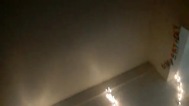 Snapshot of Xochillovemoney2 chatting on 19, 3, 2025 Xochillovemoney2 online show from 19, 3, 2025