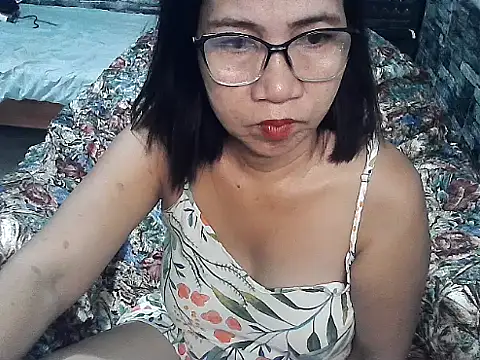 ASIANDOLLY4U online show from 3, 3, 2025