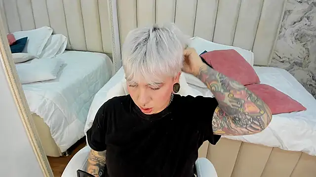 Snapshot of amy_ink chatting on 15, 9, 2025 amy ink online show from 15, 9, 2025