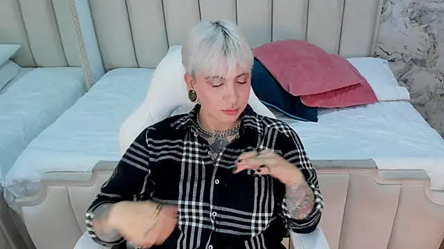 Snapshot of amy_ink chatting on 17, 9, 2025 amy ink online show from 17, 9, 2025