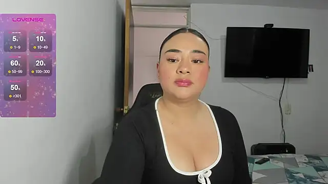 Snapshot of ReyleDoll chatting on 22, 7, 2026 ReyleDoll online show from 22, 7, 2026