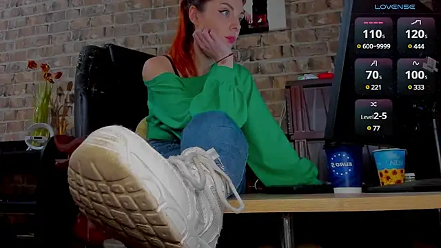 MrsVenus online show from 17, 3, 2025