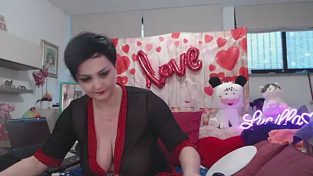 lucillabollente online show from 14, 2, 2025